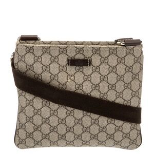 Authentic Gucci GG Supreme Crossbody!